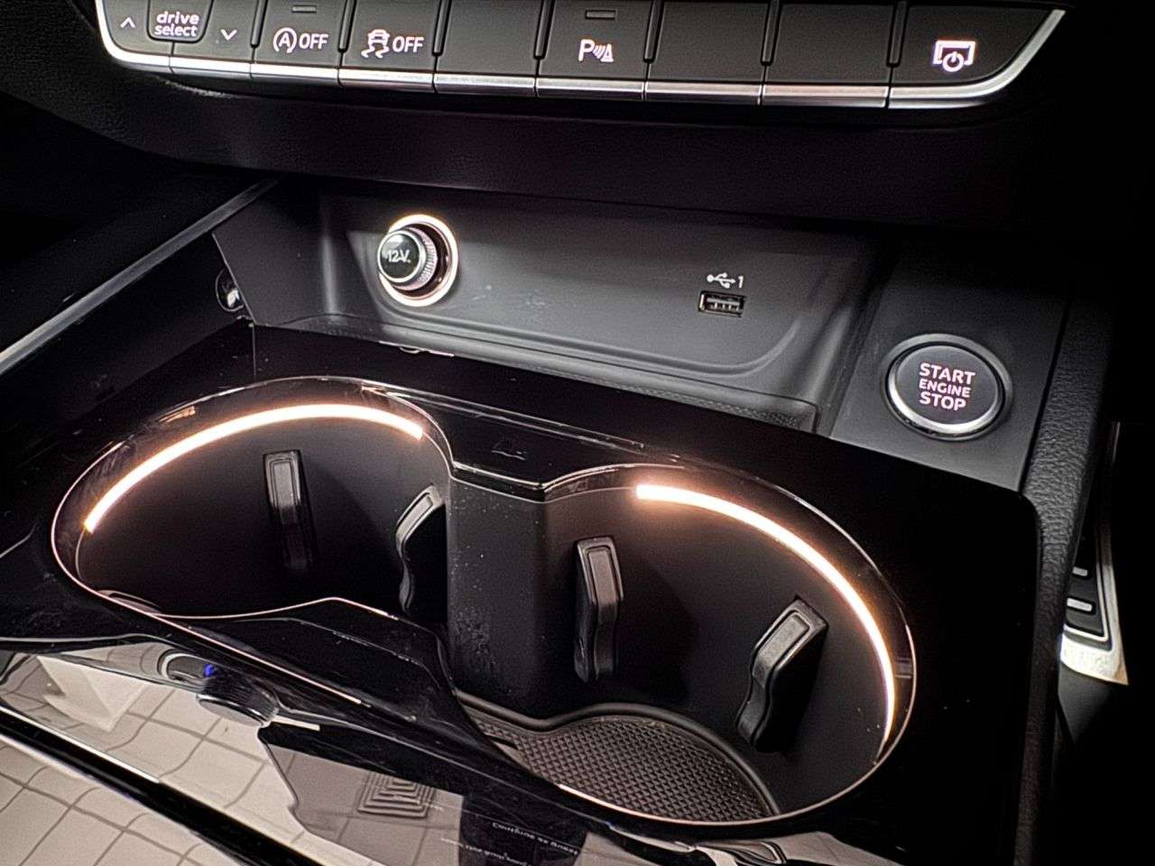 2020 AUDI A4 AVANT 2020 AUDI A4 AVANT