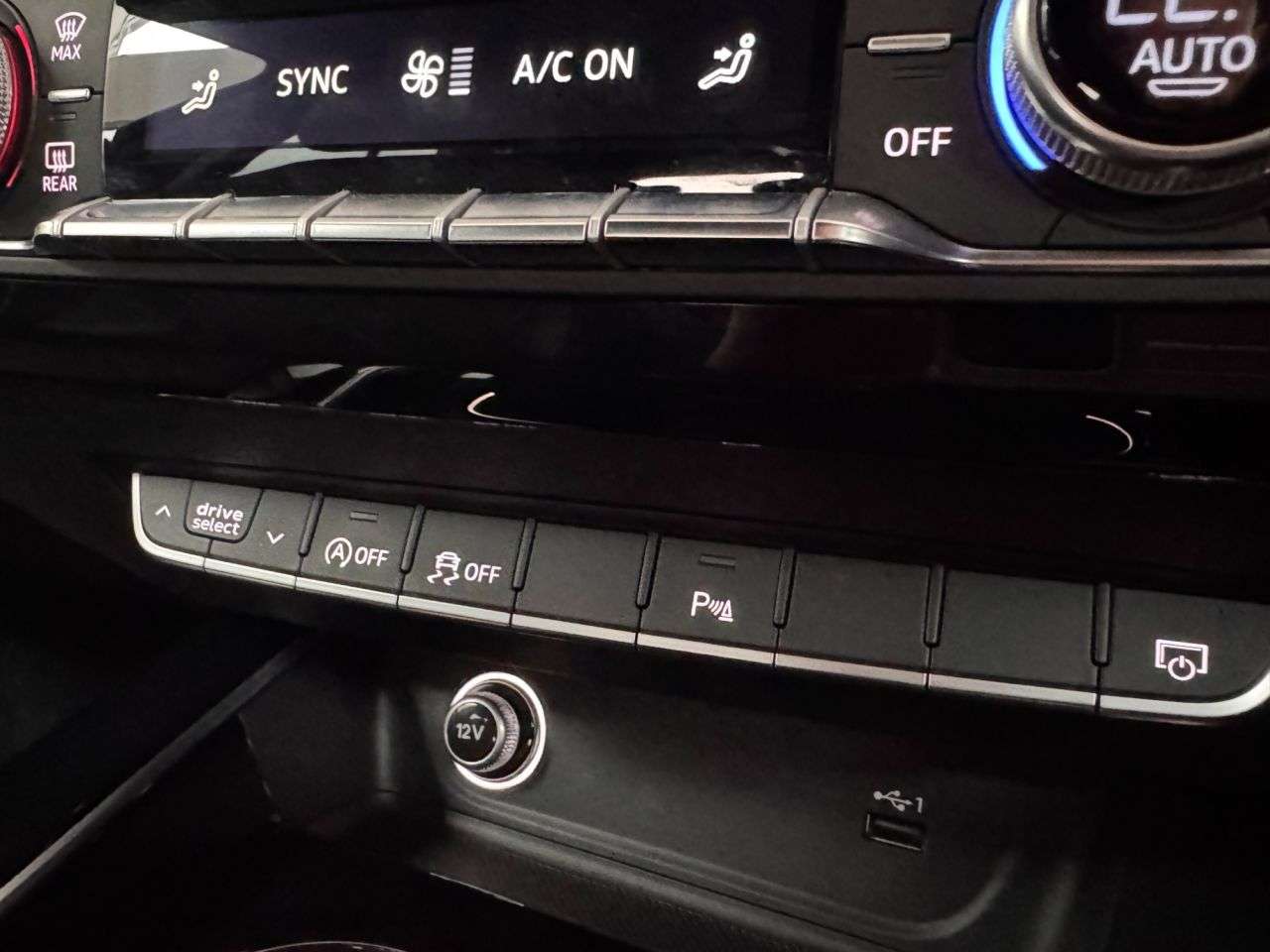 2020 AUDI A4 AVANT 2020 AUDI A4 AVANT