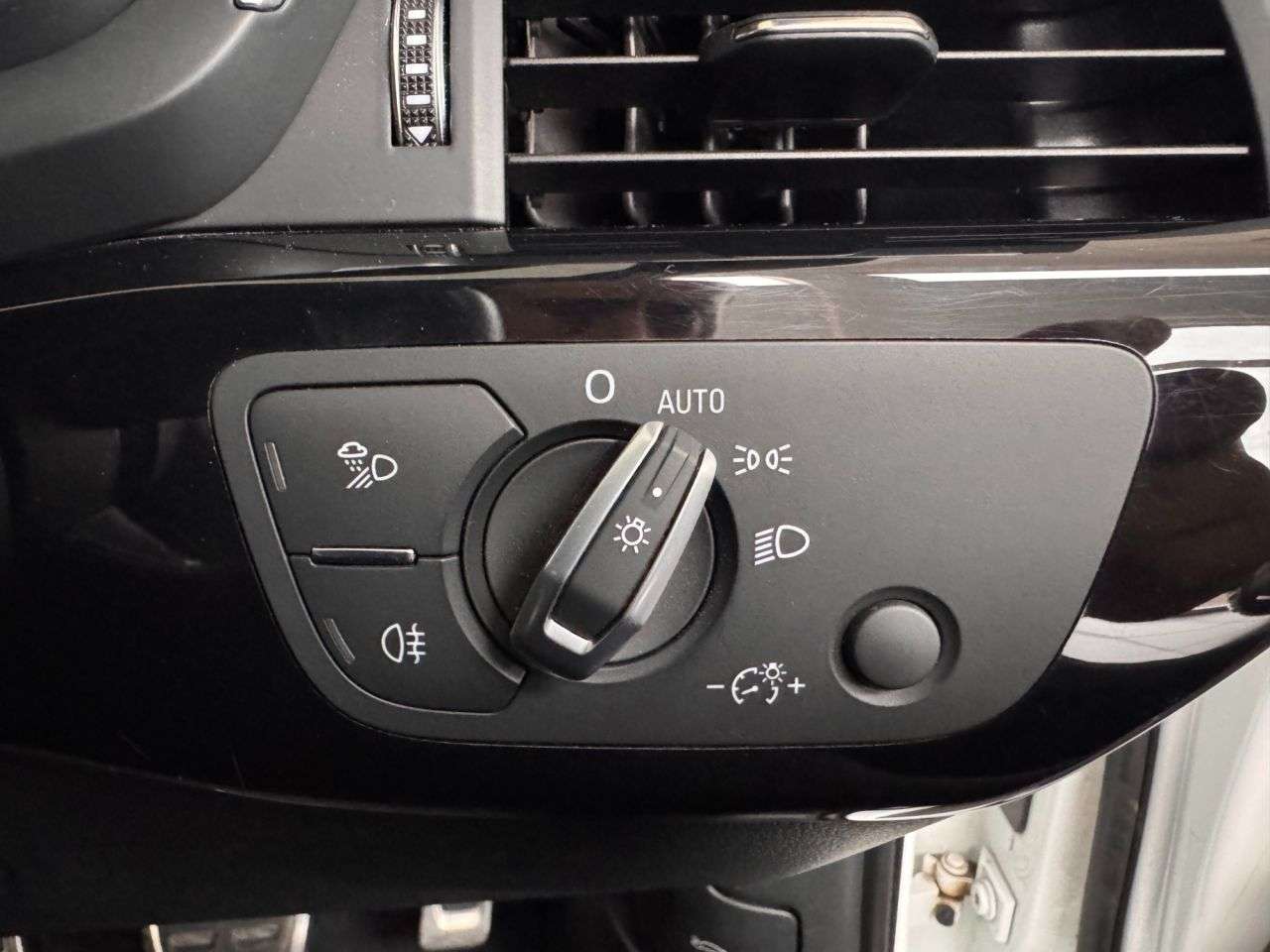 2020 AUDI A4 AVANT 2020 AUDI A4 AVANT