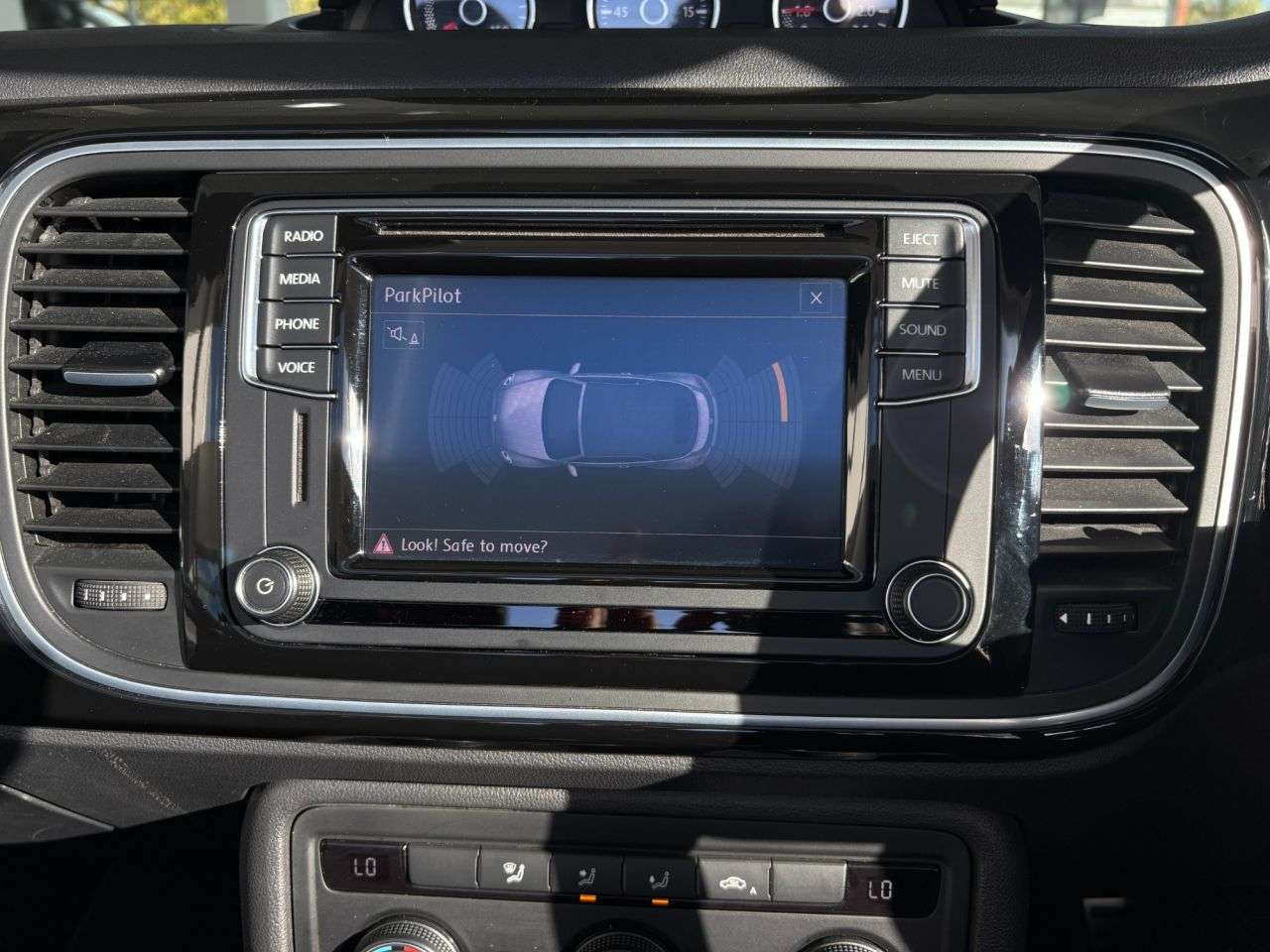 2015 VOLKSWAGEN BEETLE 2015 VOLKSWAGEN BEETLE