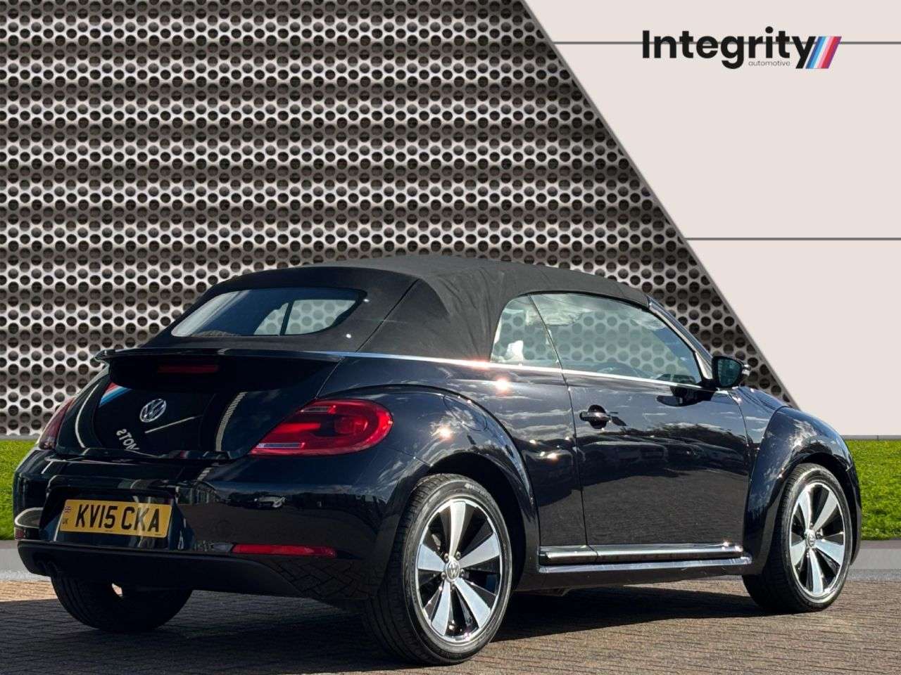 2015 VOLKSWAGEN BEETLE 2015 VOLKSWAGEN BEETLE