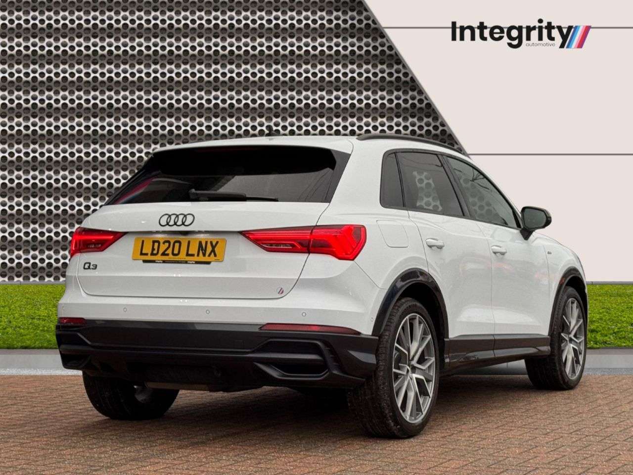 A 2020 AUDI Q3 2.0 TDI 35 Vorsprung SUV 5dr Diesel S Tronic Euro 6 (s/s) (150 ps) Audi His A 2020 AUDI Q3 2.0 TDI 35 Vorsprung SUV 5dr Diesel S Tronic Euro 6 (s/s) (150 ps) Audi His