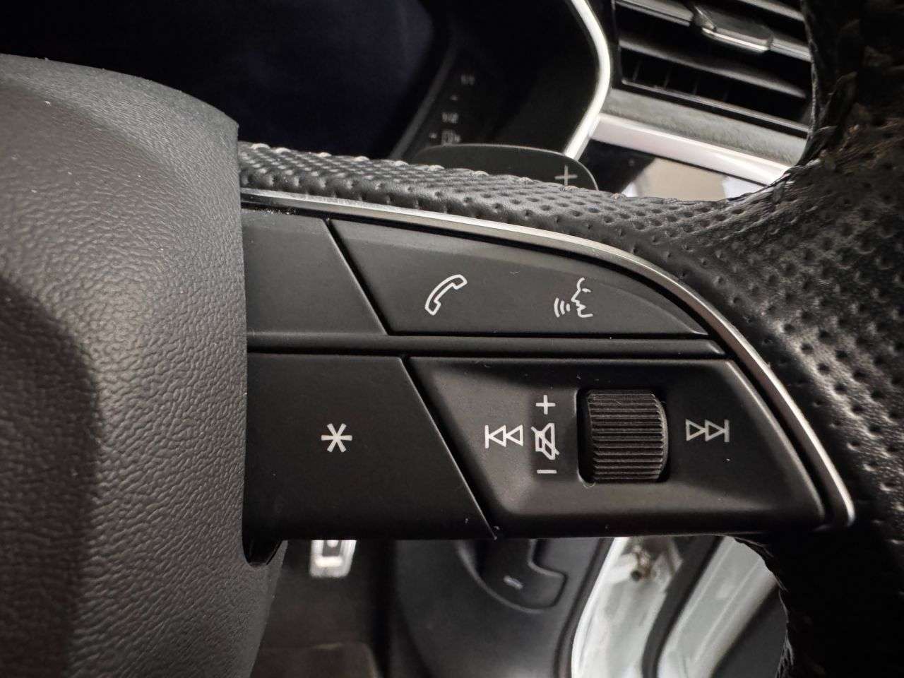 2020 AUDI Q3 2020 AUDI Q3