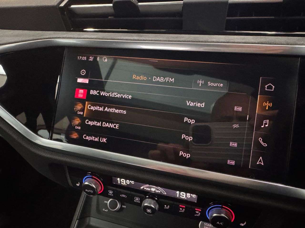 2020 AUDI Q3 2020 AUDI Q3