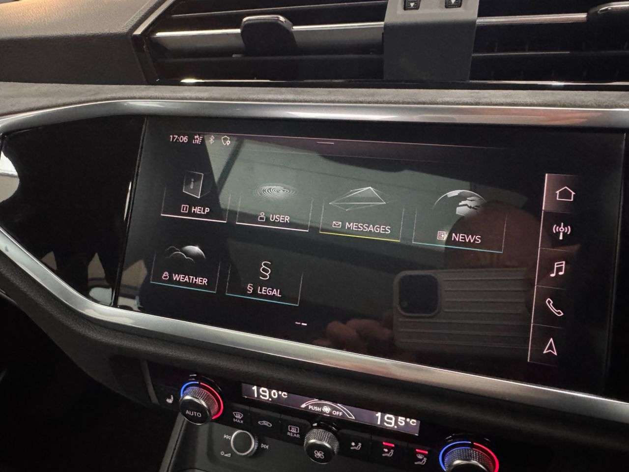 2020 AUDI Q3 2020 AUDI Q3