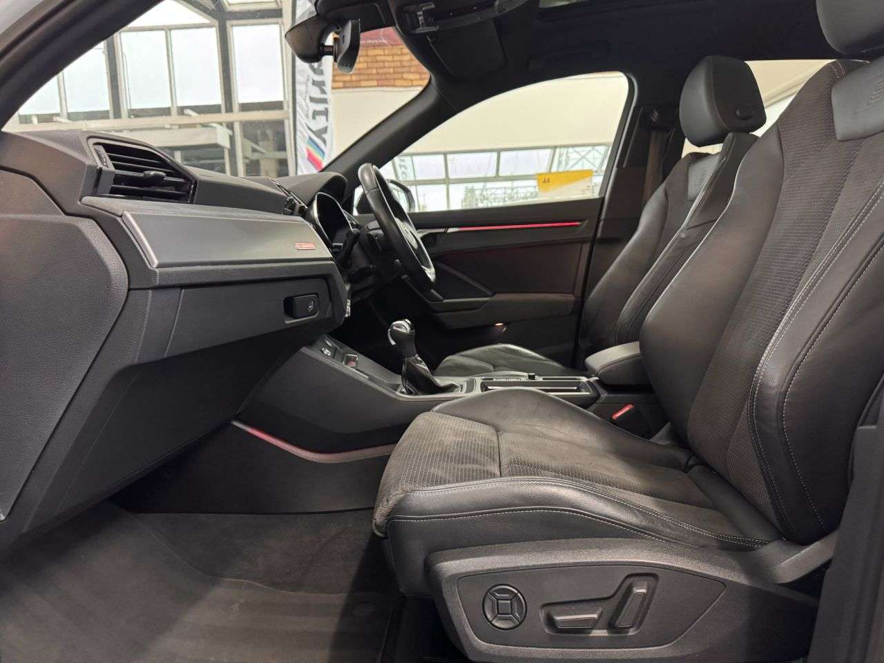 2020 AUDI Q3 2020 AUDI Q3