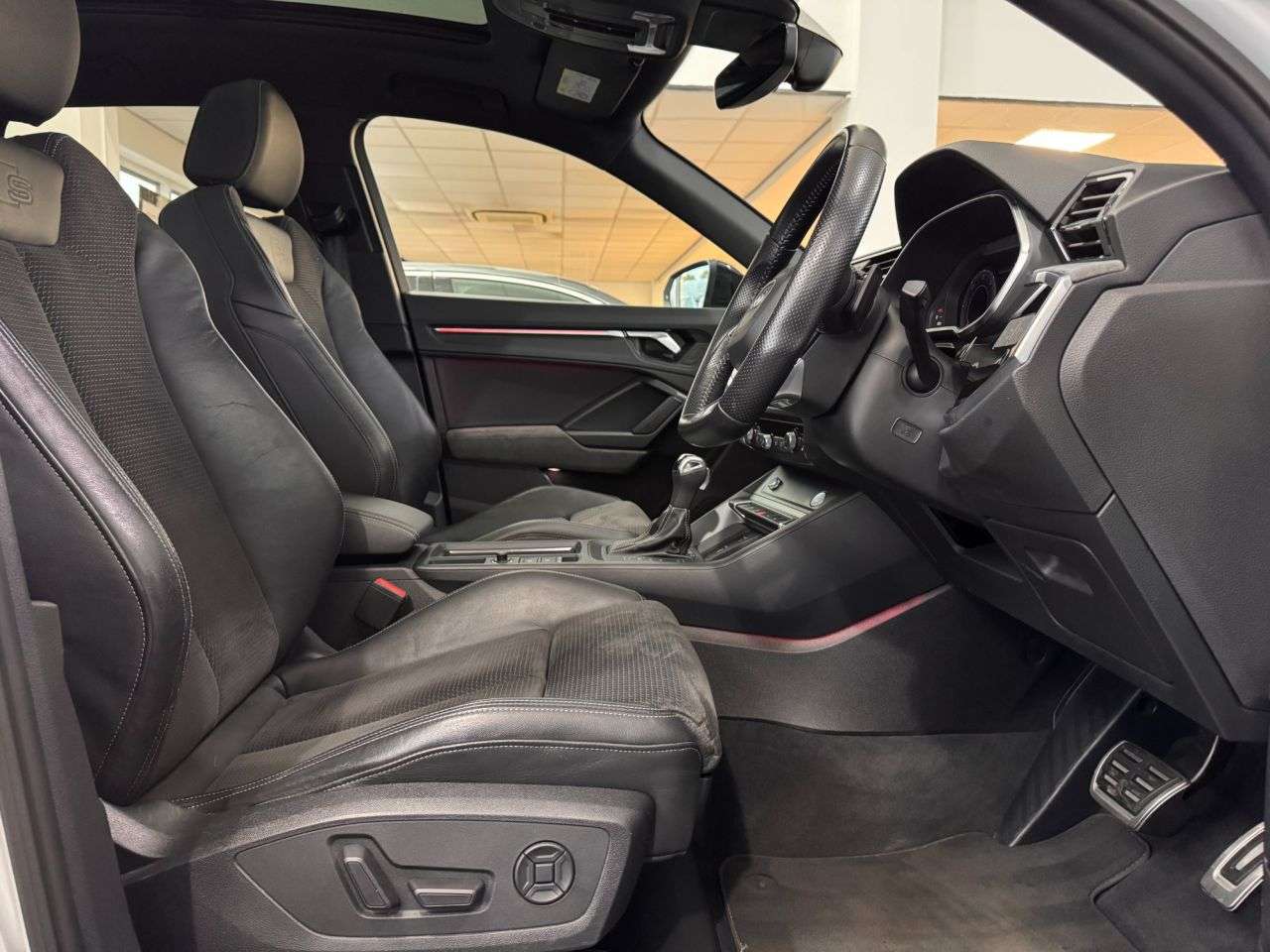 2020 AUDI Q3 2020 AUDI Q3