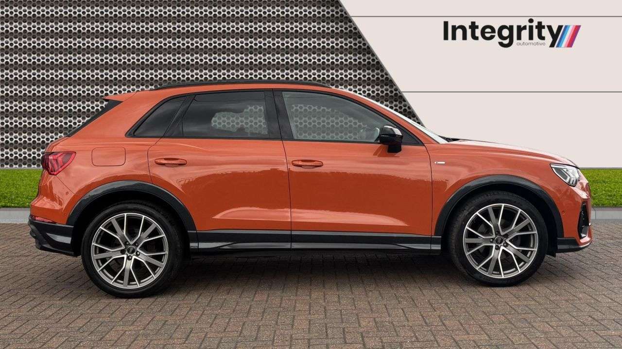 2019 AUDI Q3 2019 AUDI Q3