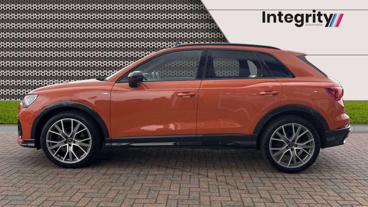 A 2019 AUDI Q3 1.5 TFSI CoD 35 Vorsprung SUV 5dr Petrol S Tronic Euro 6 (s/s) (150 ps) Vor A 2019 AUDI Q3 1.5 TFSI CoD 35 Vorsprung SUV 5dr Petrol S Tronic Euro 6 (s/s) (150 ps) Vor