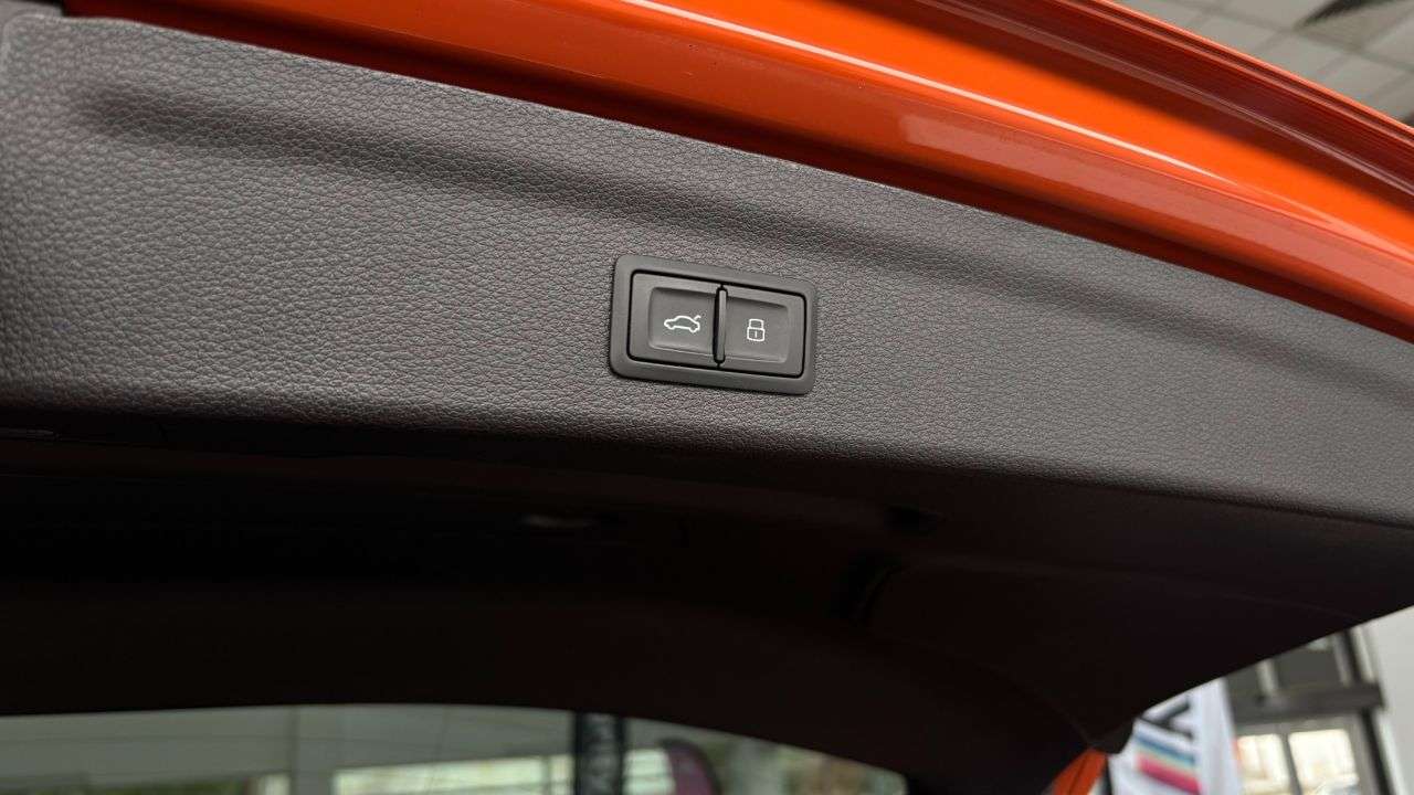 2019 AUDI Q3 2019 AUDI Q3