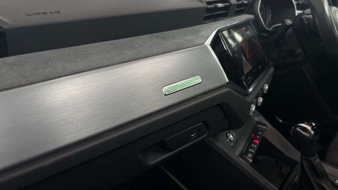 2019 AUDI Q3 2019 AUDI Q3