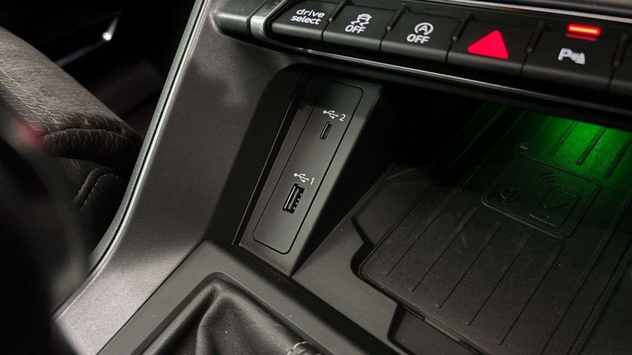 2019 AUDI Q3 2019 AUDI Q3