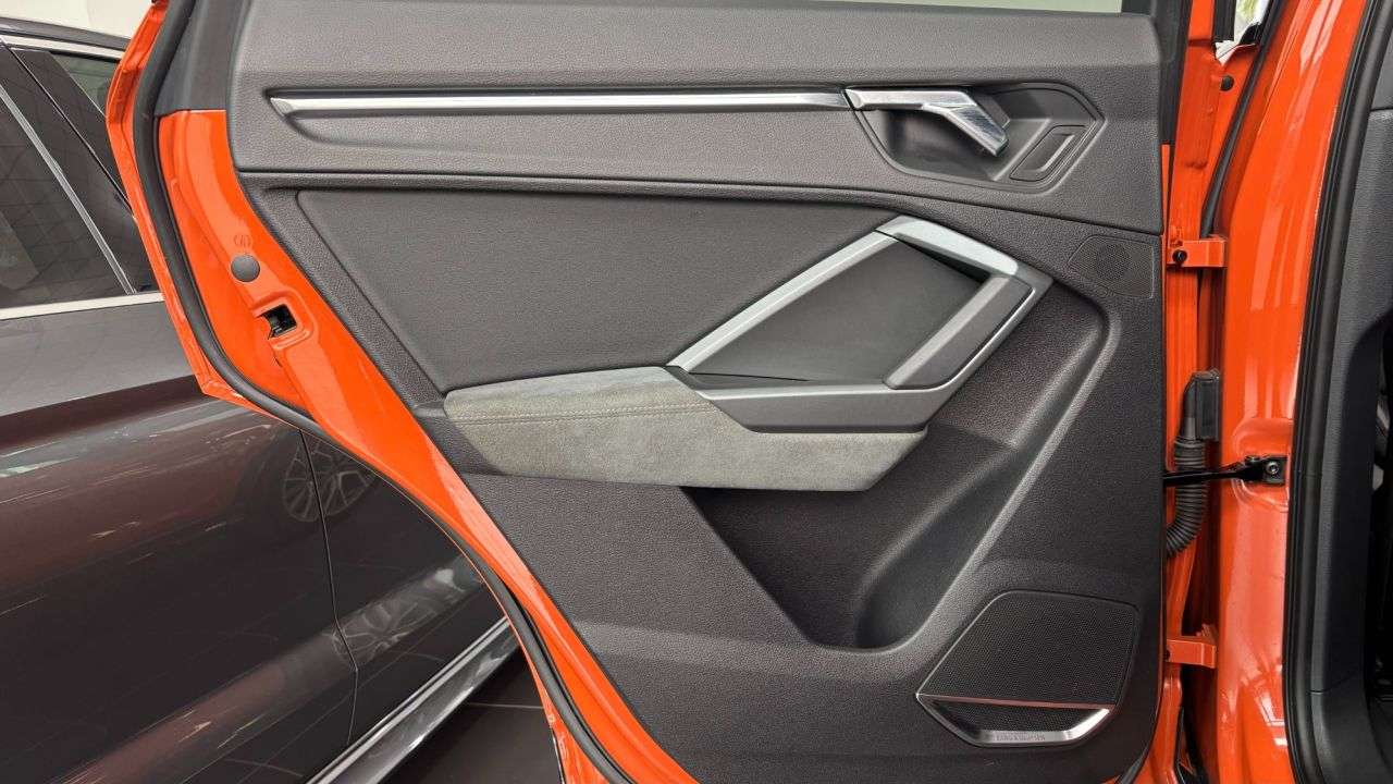 2019 AUDI Q3 2019 AUDI Q3