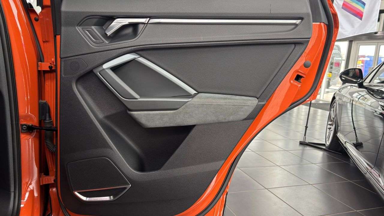 2019 AUDI Q3 2019 AUDI Q3