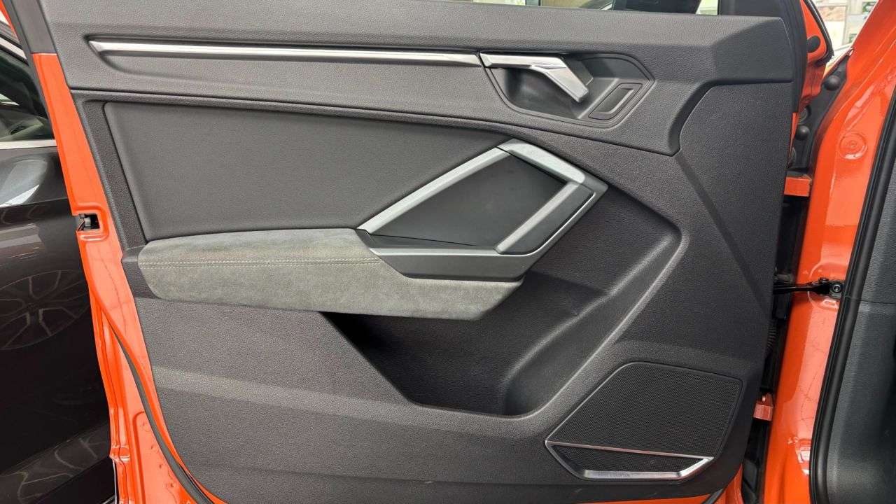 2019 AUDI Q3 2019 AUDI Q3