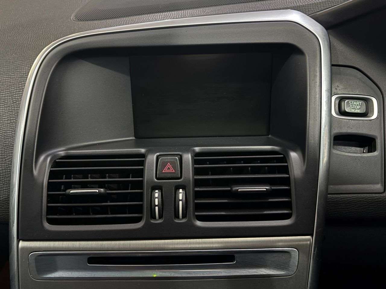 2012 VOLVO XC60 2012 VOLVO XC60