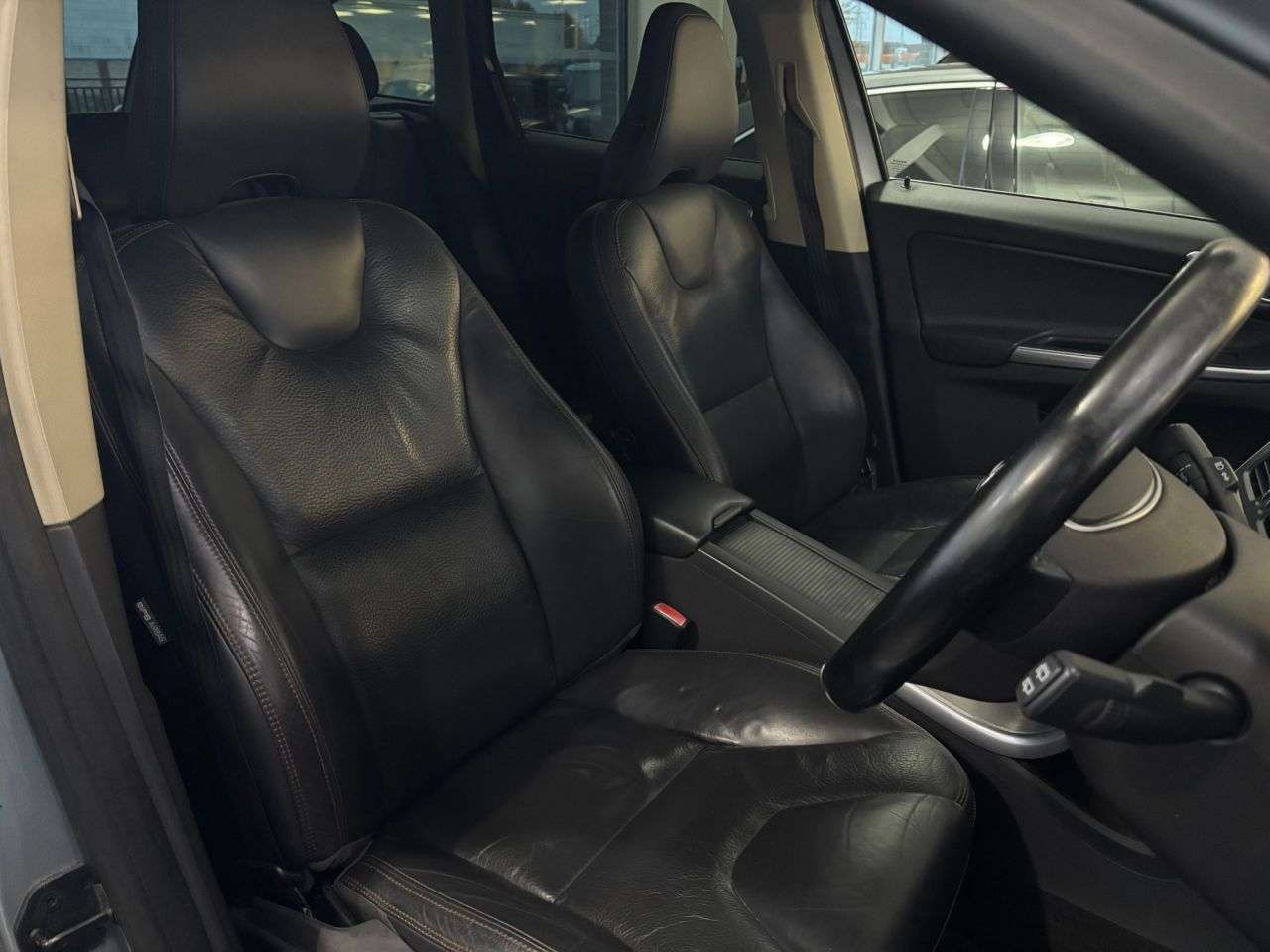 2012 VOLVO XC60 2012 VOLVO XC60