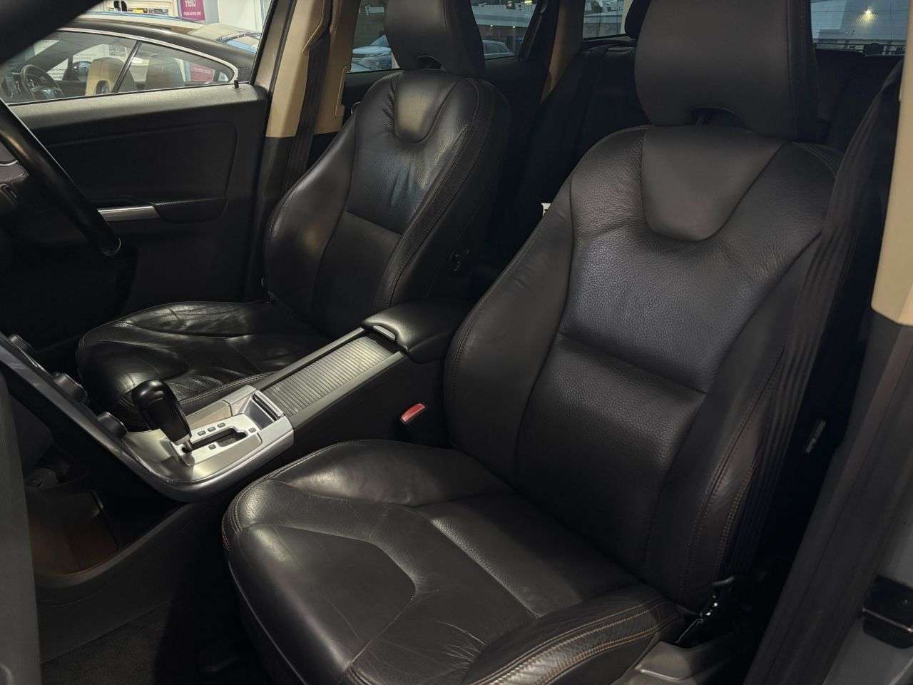 2012 VOLVO XC60 2012 VOLVO XC60