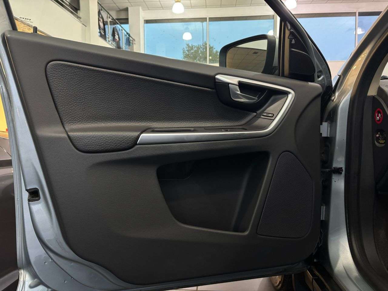 2012 VOLVO XC60 2012 VOLVO XC60