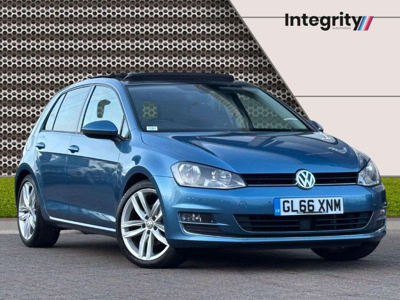 A 2016 VOLKSWAGEN GOLF 2.0 TDI BlueMotion Tech GT Edition Hatchback 5dr Diesel DSG Euro 6 (s/s) (1 A 2016 VOLKSWAGEN GOLF 2.0 TDI BlueMotion Tech GT Edition Hatchback 5dr Diesel DSG Euro 6 (s/s) (1