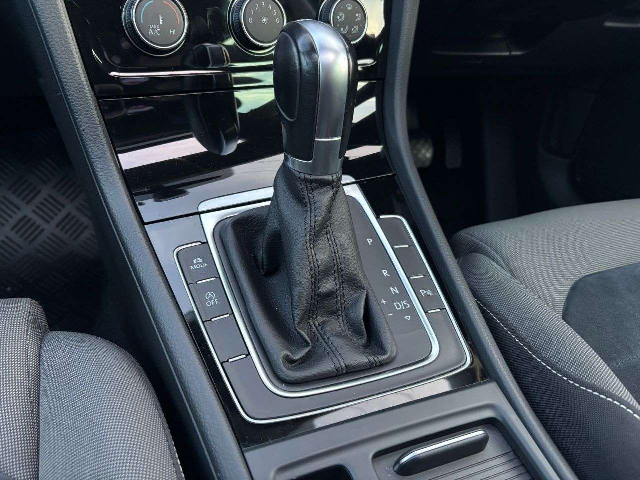 2016 VOLKSWAGEN GOLF 2016 VOLKSWAGEN GOLF