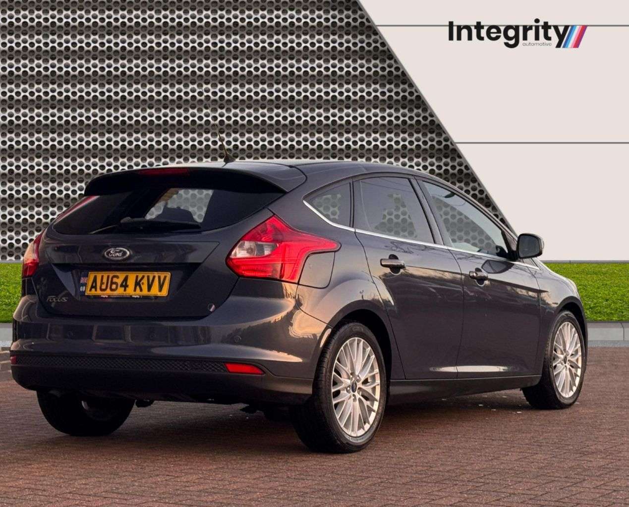 A 2014 FORD FOCUS ZETEC NAVIGATOR TDCI A 2014 FORD FOCUS ZETEC NAVIGATOR TDCI