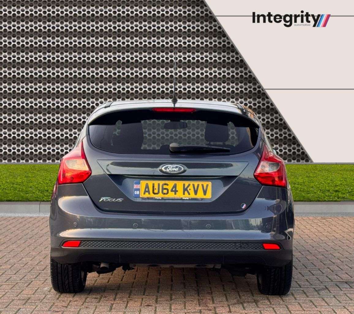 A 2014 FORD FOCUS ZETEC NAVIGATOR TDCI A 2014 FORD FOCUS ZETEC NAVIGATOR TDCI