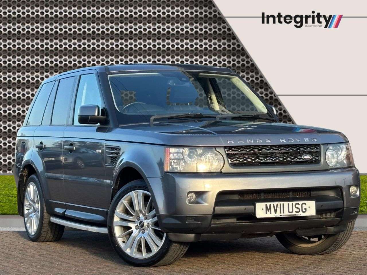 A 2011 LAND ROVER RANGE ROVER SPORT 3.0 TD V6 HSE SUV 5dr Diesel CommandShift 4WD Euro 5 (245 ps) Fantastic Ser A 2011 LAND ROVER RANGE ROVER SPORT 3.0 TD V6 HSE SUV 5dr Diesel CommandShift 4WD Euro 5 (245 ps) Fantastic Ser