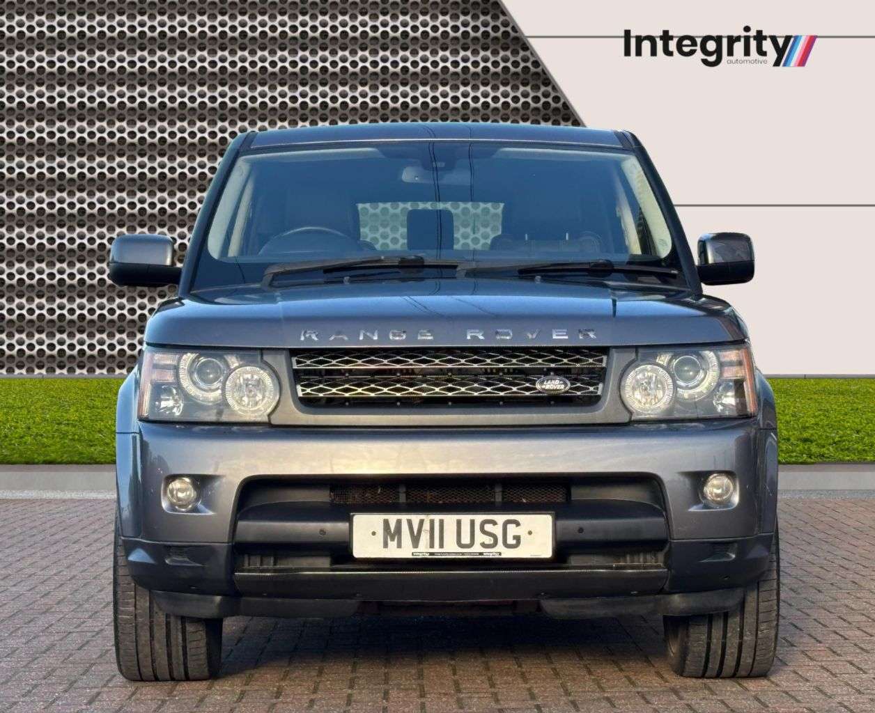 A 2011 LAND ROVER RANGE ROVER SPORT 3.0 TD V6 HSE SUV 5dr Diesel CommandShift 4WD Euro 5 (245 ps) Fantastic Ser A 2011 LAND ROVER RANGE ROVER SPORT 3.0 TD V6 HSE SUV 5dr Diesel CommandShift 4WD Euro 5 (245 ps) Fantastic Ser