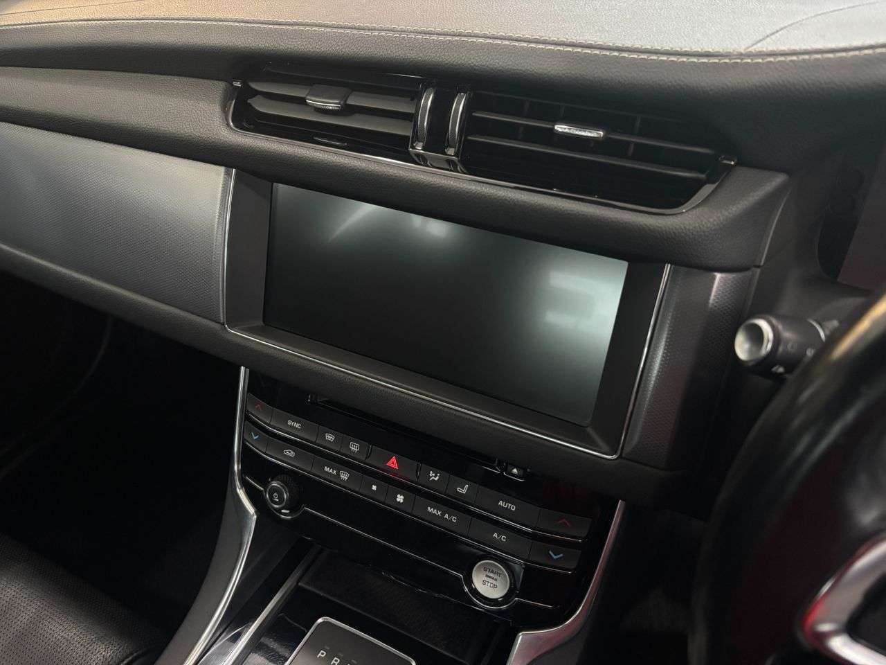 2016 JAGUAR XF 2016 JAGUAR XF