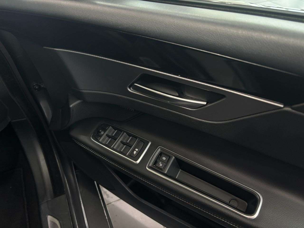 2016 JAGUAR XF 2016 JAGUAR XF