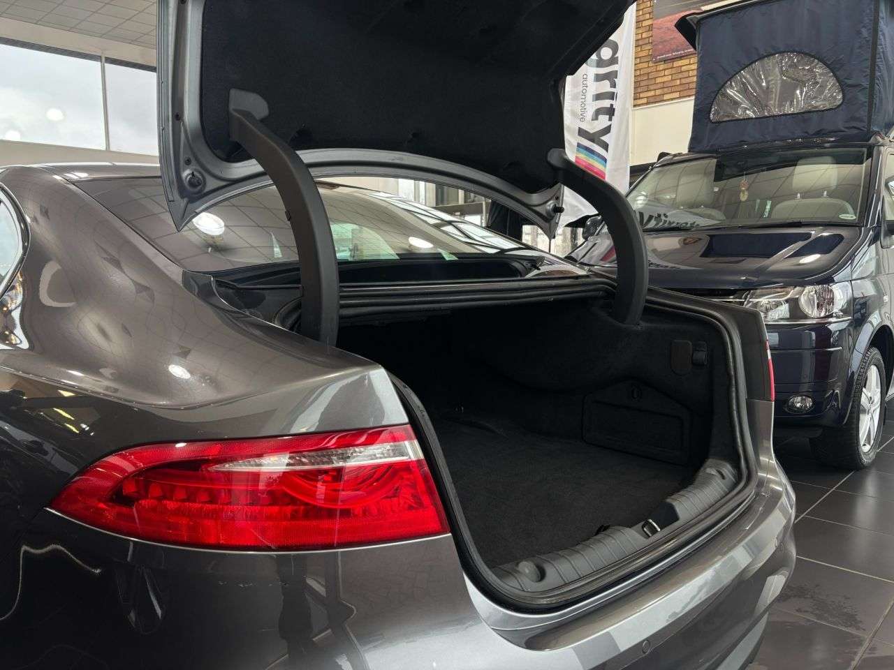 2016 JAGUAR XF 2016 JAGUAR XF