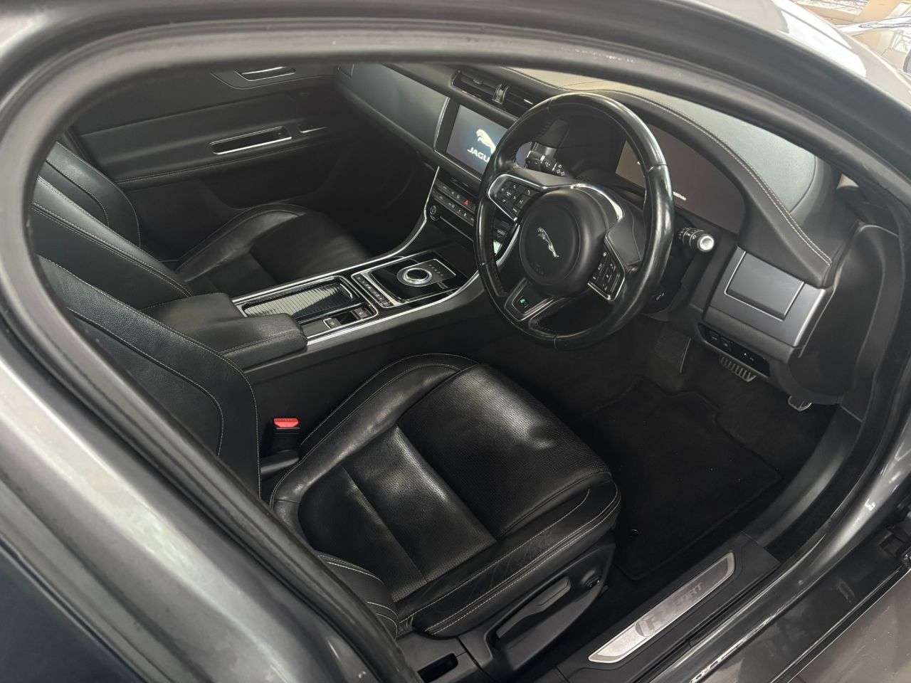 2016 JAGUAR XF 2016 JAGUAR XF