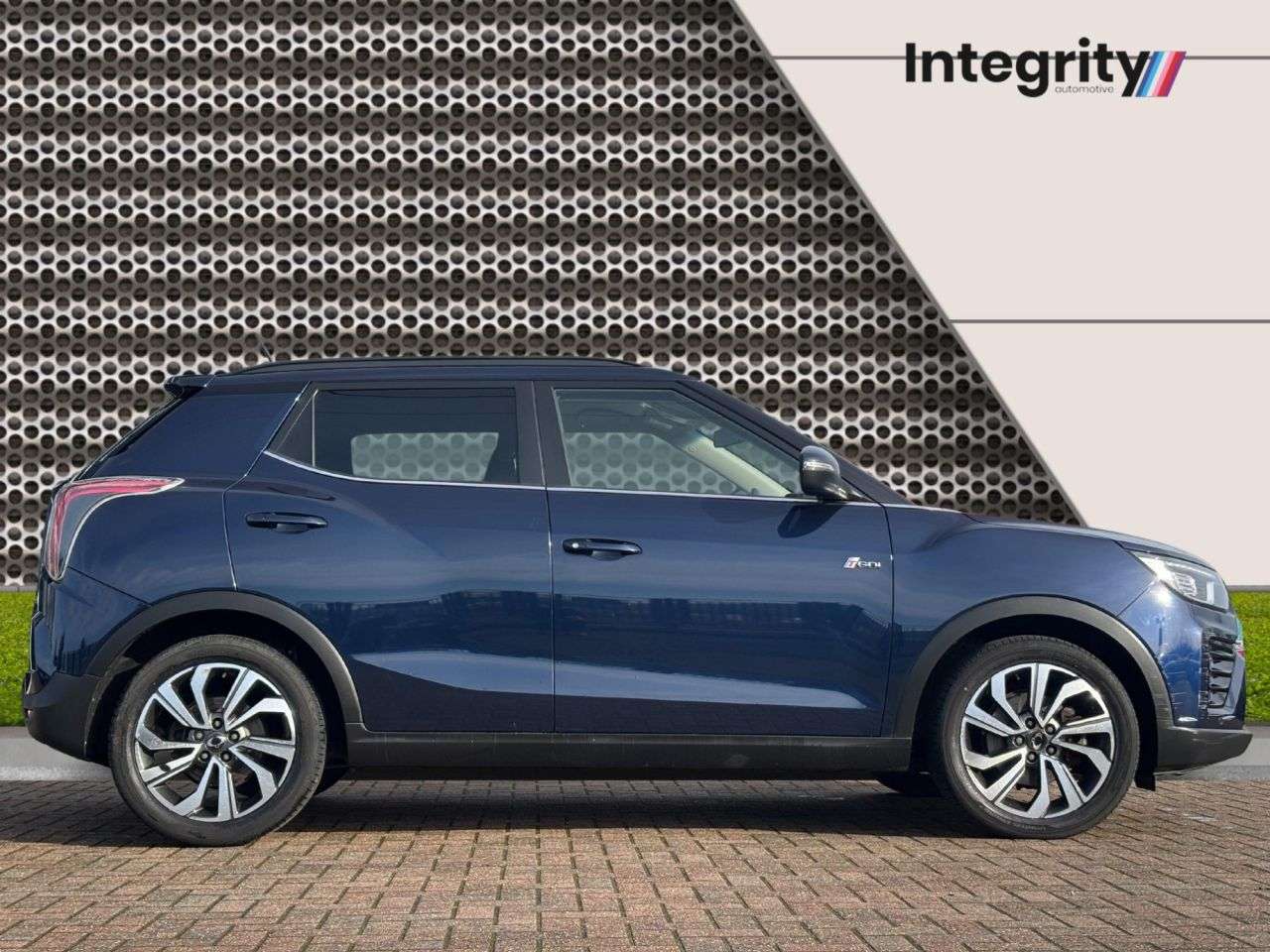A 2021 SSANGYONG TIVOLI 1.5P Ultimate SUV 5dr Petrol Manual Euro 6 (s/s) (163 ps) LOW MILEAGE EXAMP A 2021 SSANGYONG TIVOLI 1.5P Ultimate SUV 5dr Petrol Manual Euro 6 (s/s) (163 ps) LOW MILEAGE EXAMP
