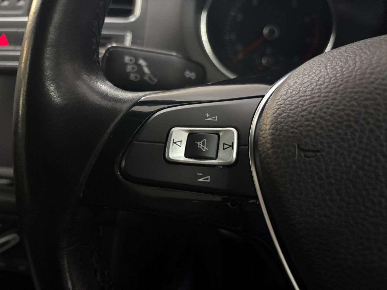 2015 VOLKSWAGEN POLO 2015 VOLKSWAGEN POLO