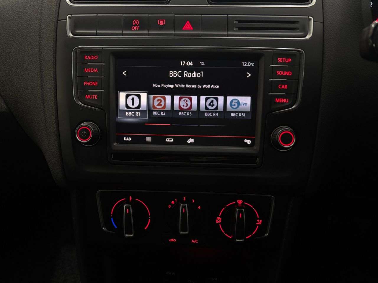 2015 VOLKSWAGEN POLO 2015 VOLKSWAGEN POLO