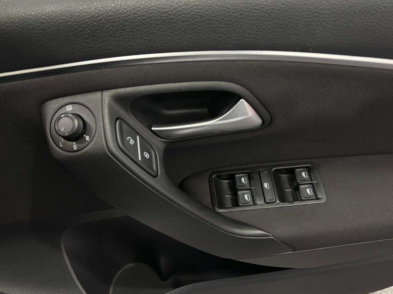 2015 VOLKSWAGEN POLO 2015 VOLKSWAGEN POLO