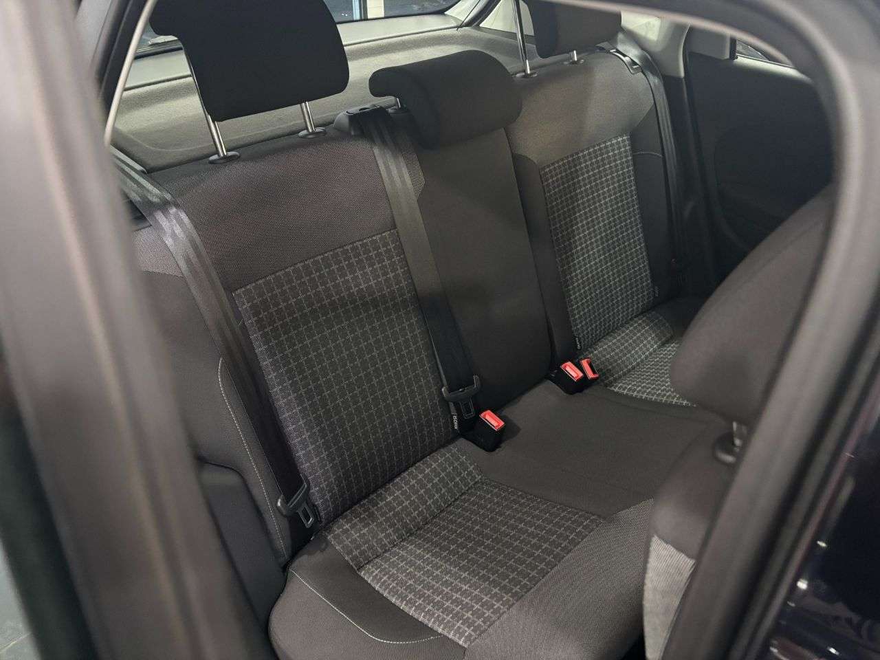 2015 VOLKSWAGEN POLO 2015 VOLKSWAGEN POLO