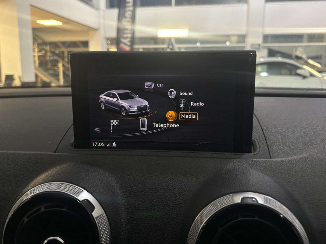 2018 AUDI RS3 2018 AUDI RS3