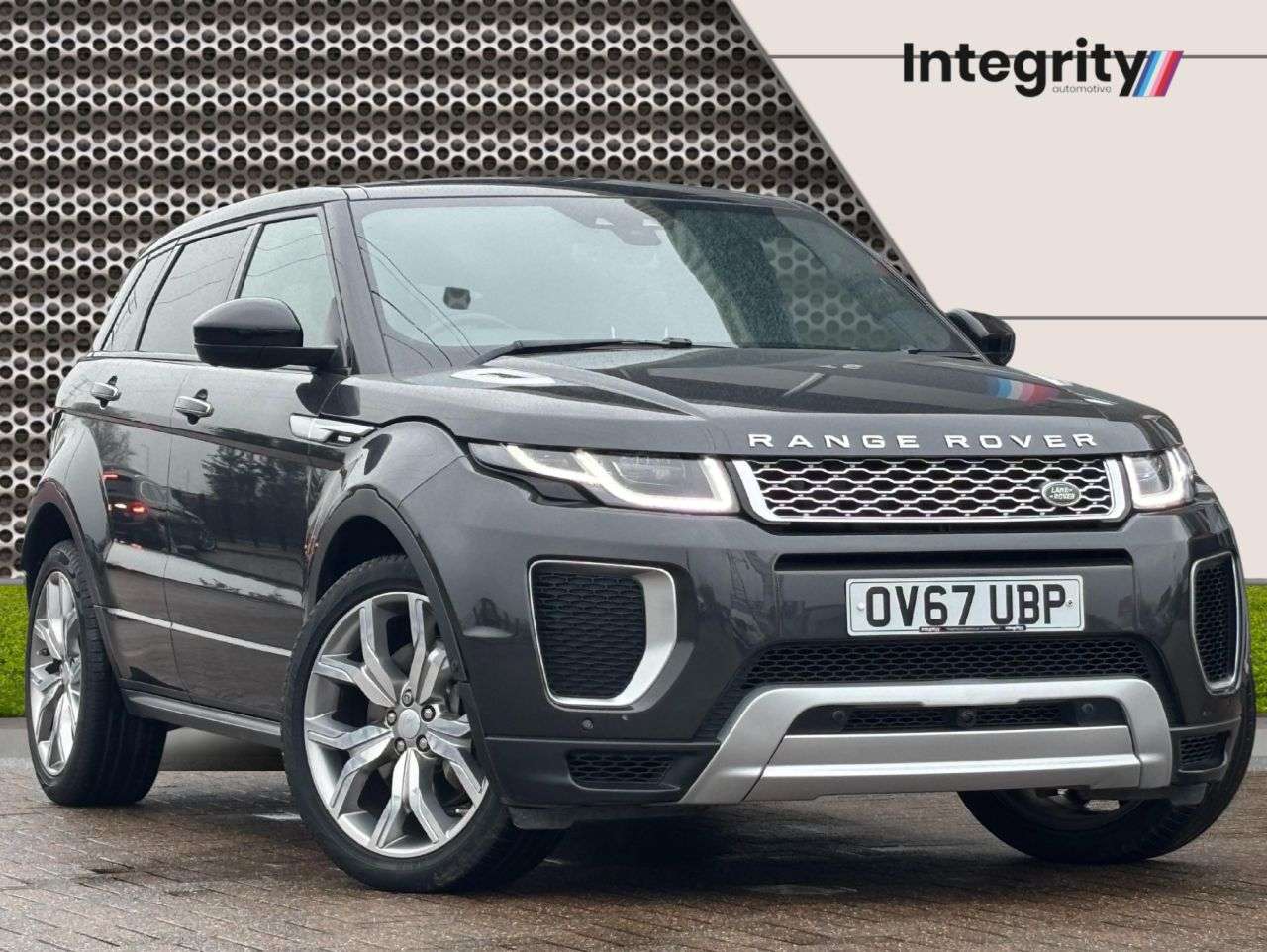 A 2017 LAND ROVER RANGE ROVER EVOQUE 2.0 Si4 Autobiography SUV 5dr Petrol Auto 4WD Euro 6 (s/s) (290 bhp) 2 Owne A 2017 LAND ROVER RANGE ROVER EVOQUE 2.0 Si4 Autobiography SUV 5dr Petrol Auto 4WD Euro 6 (s/s) (290 bhp) 2 Owne