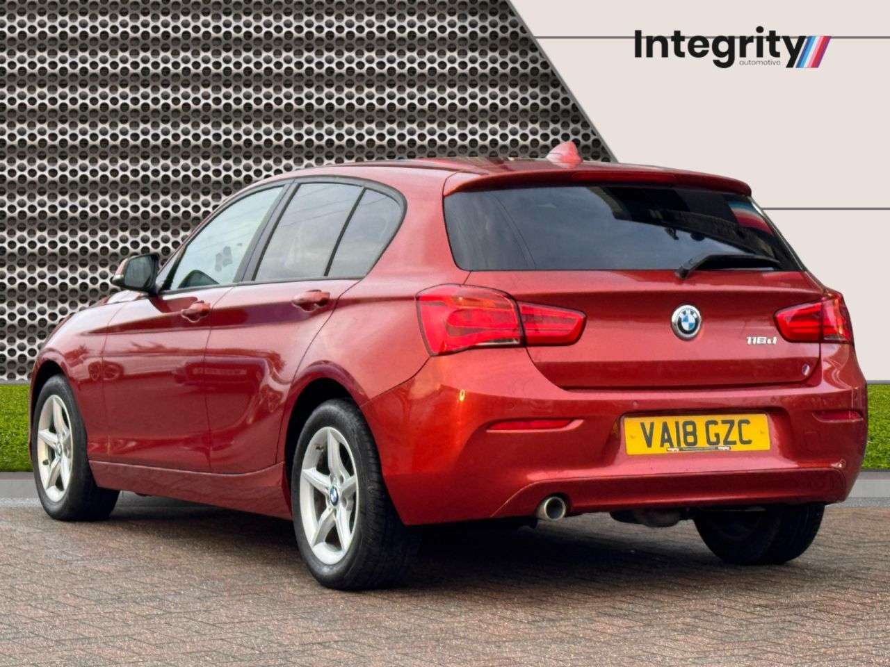 2018 BMW 1 SERIES 2018 BMW 1 SERIES