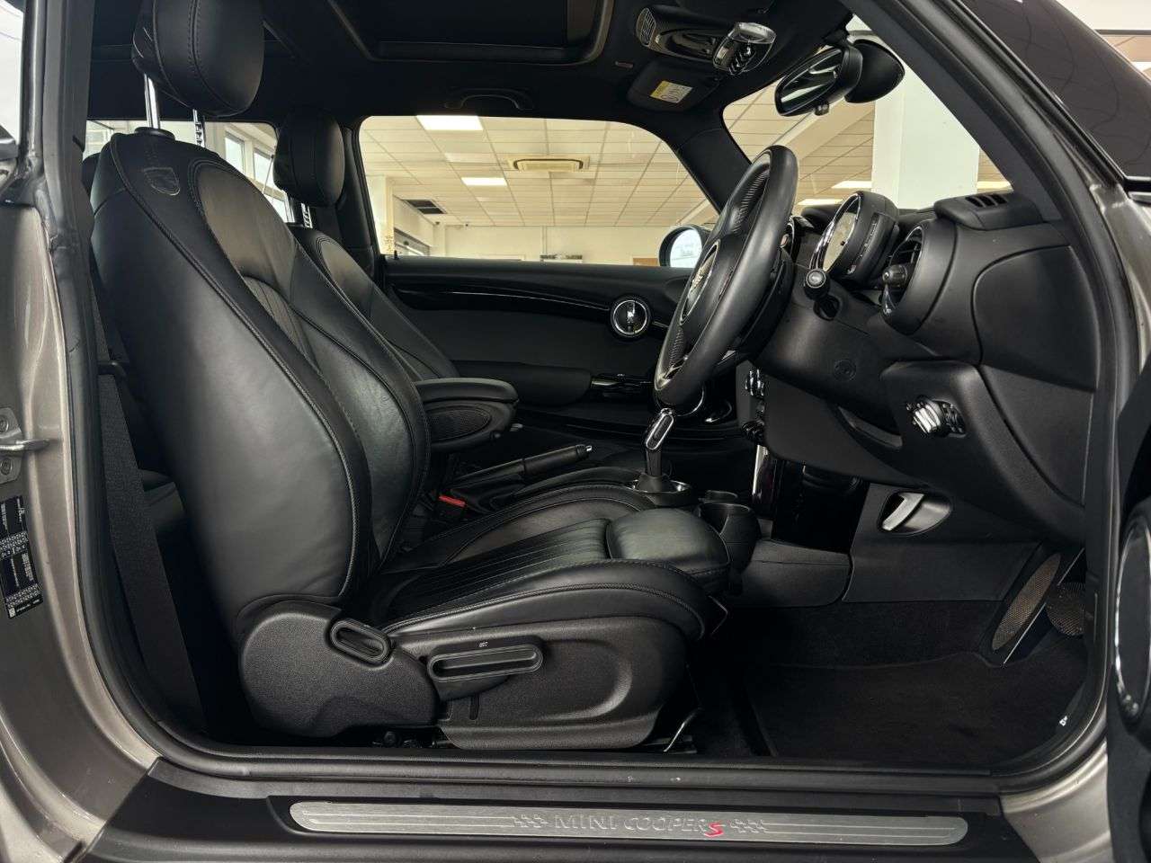 2018 MINI HATCH 2018 MINI HATCH