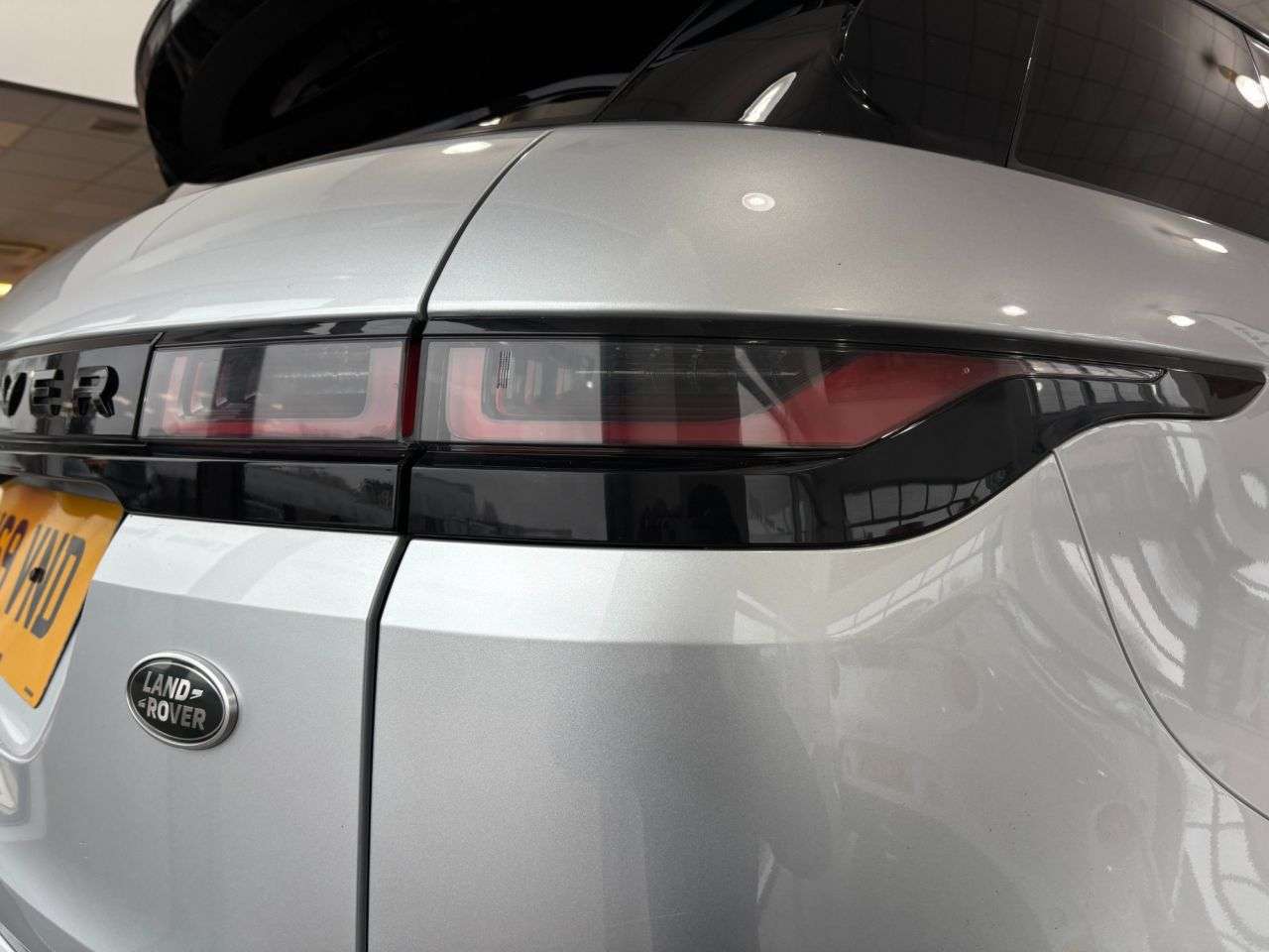 2020 LAND ROVER RANGE ROVER EVOQUE 2020 LAND ROVER RANGE ROVER EVOQUE