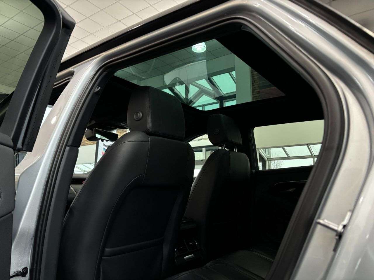 2020 LAND ROVER RANGE ROVER EVOQUE 2020 LAND ROVER RANGE ROVER EVOQUE