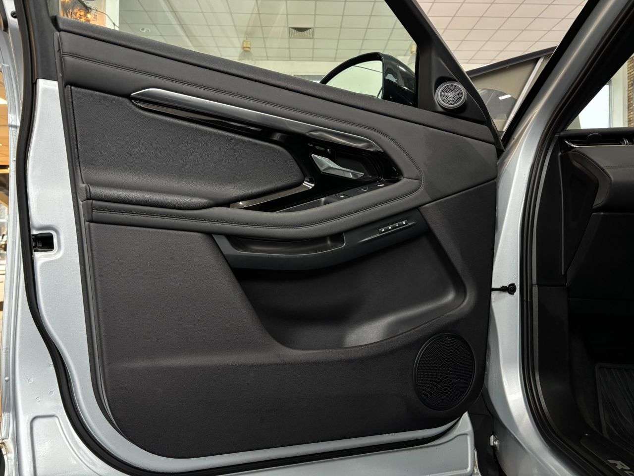 2020 LAND ROVER RANGE ROVER EVOQUE 2020 LAND ROVER RANGE ROVER EVOQUE