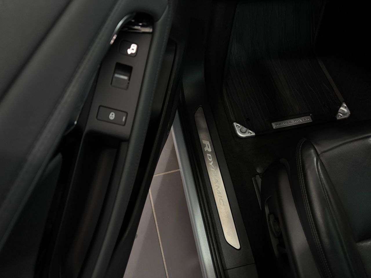 2020 LAND ROVER RANGE ROVER EVOQUE 2020 LAND ROVER RANGE ROVER EVOQUE