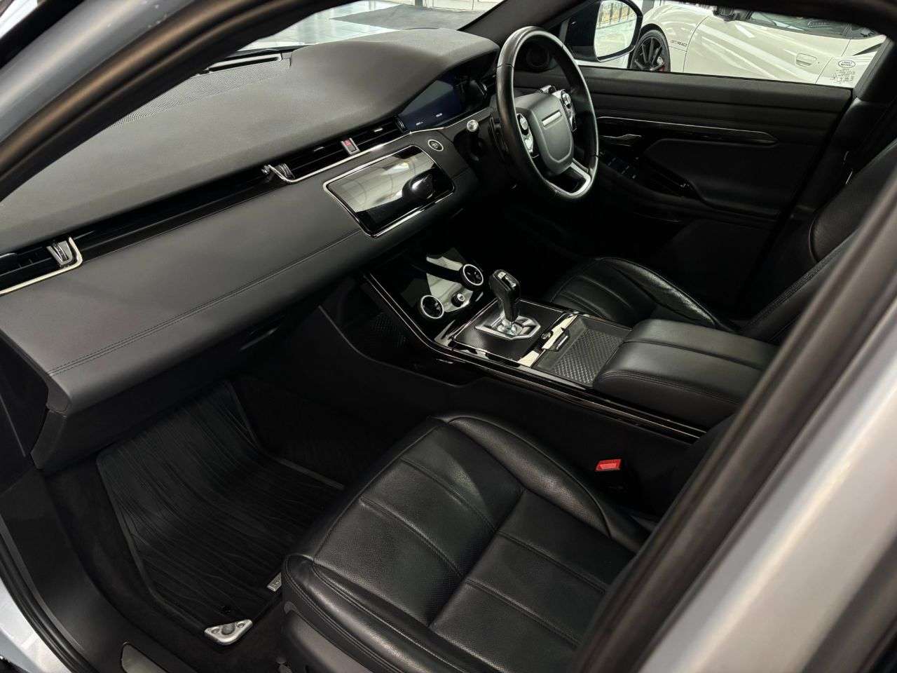 2020 LAND ROVER RANGE ROVER EVOQUE 2020 LAND ROVER RANGE ROVER EVOQUE