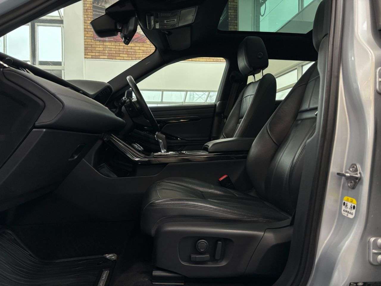 2020 LAND ROVER RANGE ROVER EVOQUE 2020 LAND ROVER RANGE ROVER EVOQUE