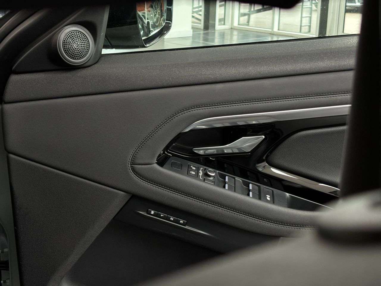 2020 LAND ROVER RANGE ROVER EVOQUE 2020 LAND ROVER RANGE ROVER EVOQUE