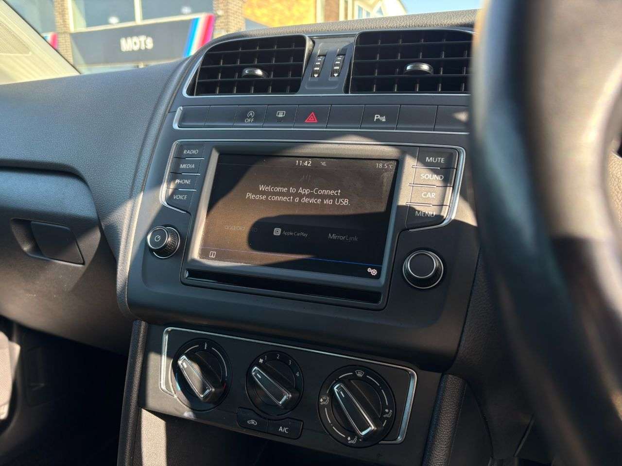 2017 VOLKSWAGEN POLO 2017 VOLKSWAGEN POLO